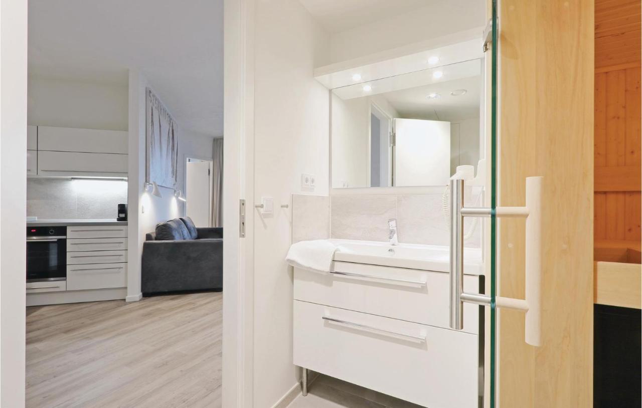 2 Bedroom Awesome Apartment In Luebeck Travemuende エクステリア 写真