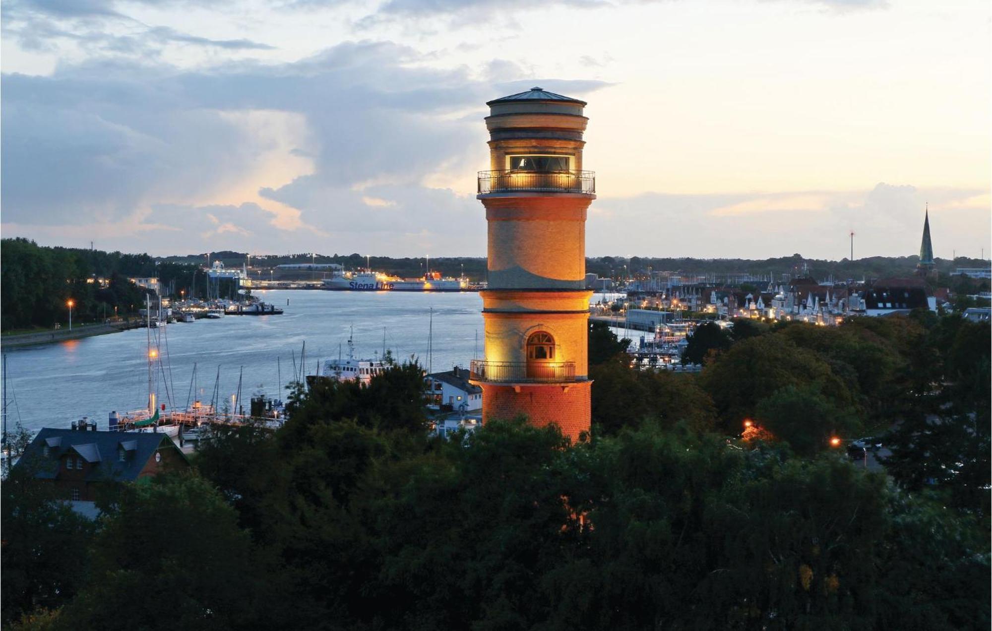 2 Bedroom Awesome Apartment In Luebeck Travemuende エクステリア 写真