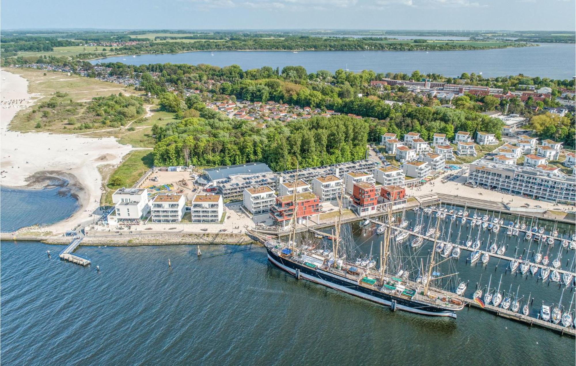 2 Bedroom Awesome Apartment In Luebeck Travemuende エクステリア 写真
